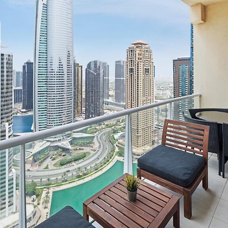 Modern & Spacious 2-Bed Condo With Panoramic Lake Views, Dual Balconies, Steps From Dubai Jlt Metro By "La Buena Vida Holiday Homes" Buitenkant foto