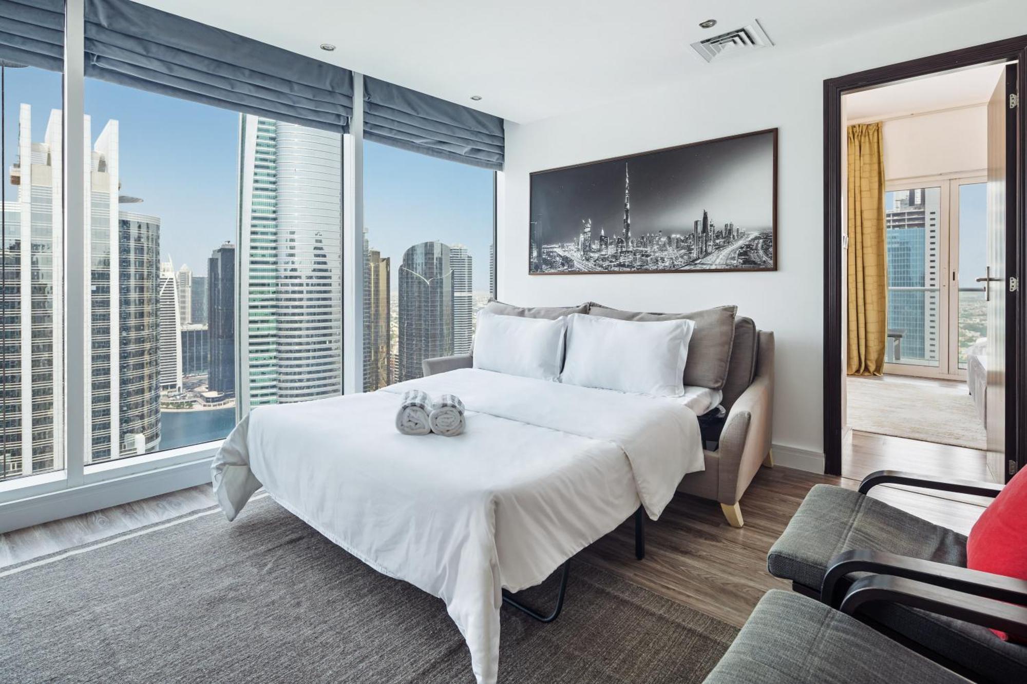 Modern & Spacious 2-Bed Condo With Panoramic Lake Views, Dual Balconies, Steps From Dubai Jlt Metro By "La Buena Vida Holiday Homes" Buitenkant foto
