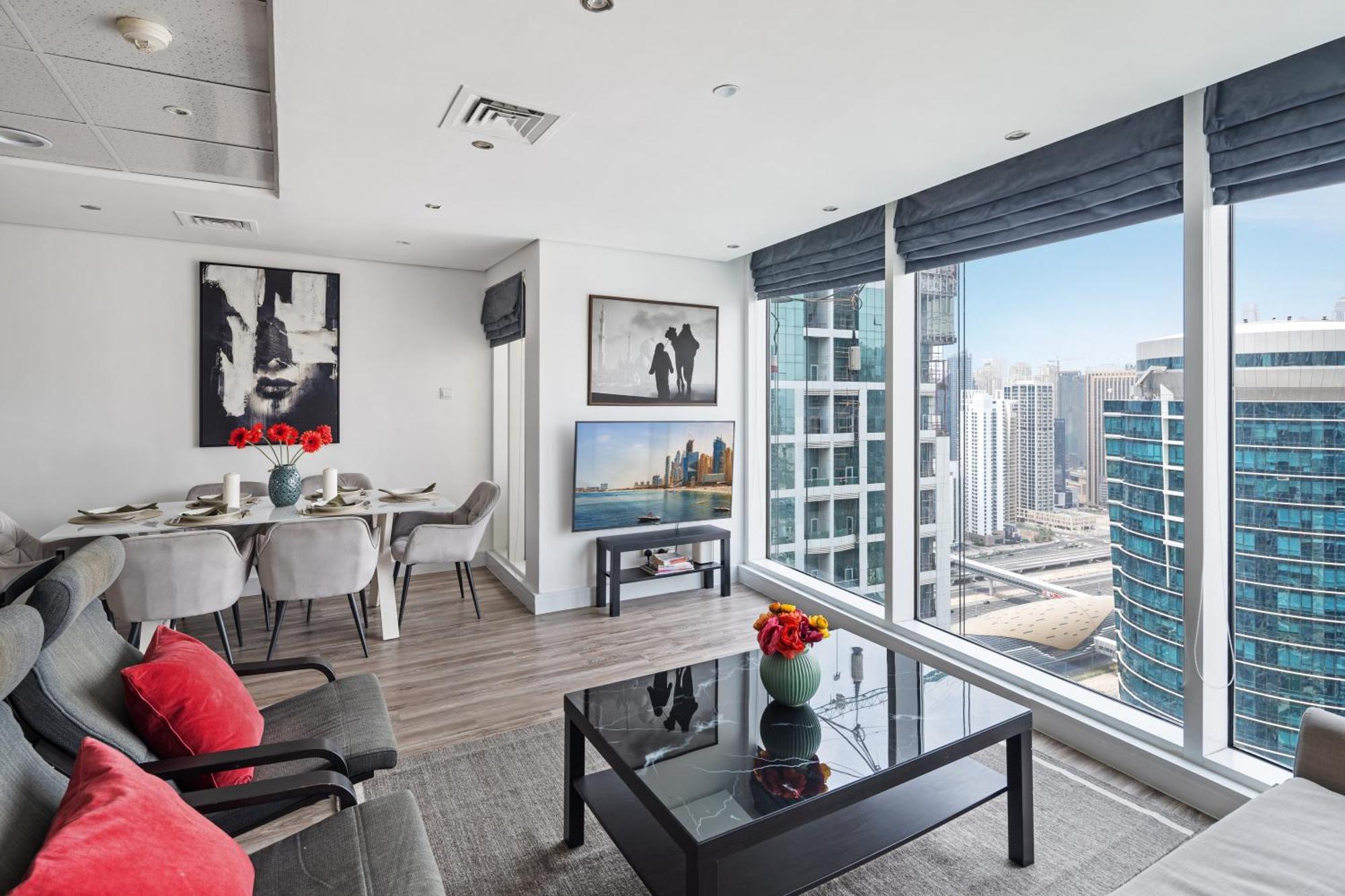 Modern & Spacious 2-Bed Condo With Panoramic Lake Views, Dual Balconies, Steps From Dubai Jlt Metro By "La Buena Vida Holiday Homes" Buitenkant foto