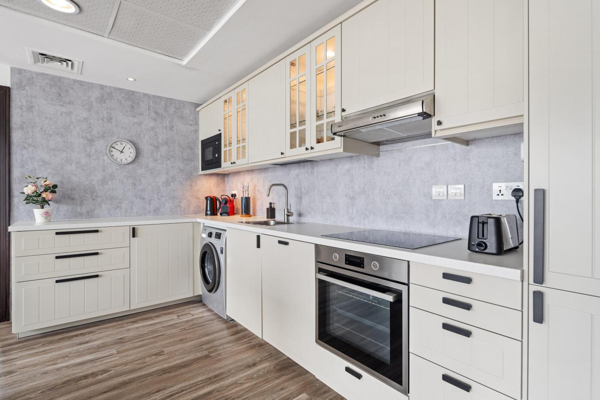 Modern & Spacious 2-Bed Condo With Panoramic Lake Views, Dual Balconies, Steps From Dubai Jlt Metro By "La Buena Vida Holiday Homes" Buitenkant foto